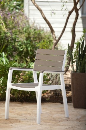 Стул c подлокотниками Гармония (Harmony armchair) белый-капучино в Челябинске - chelyabinsk.mebel24.online | фото 1